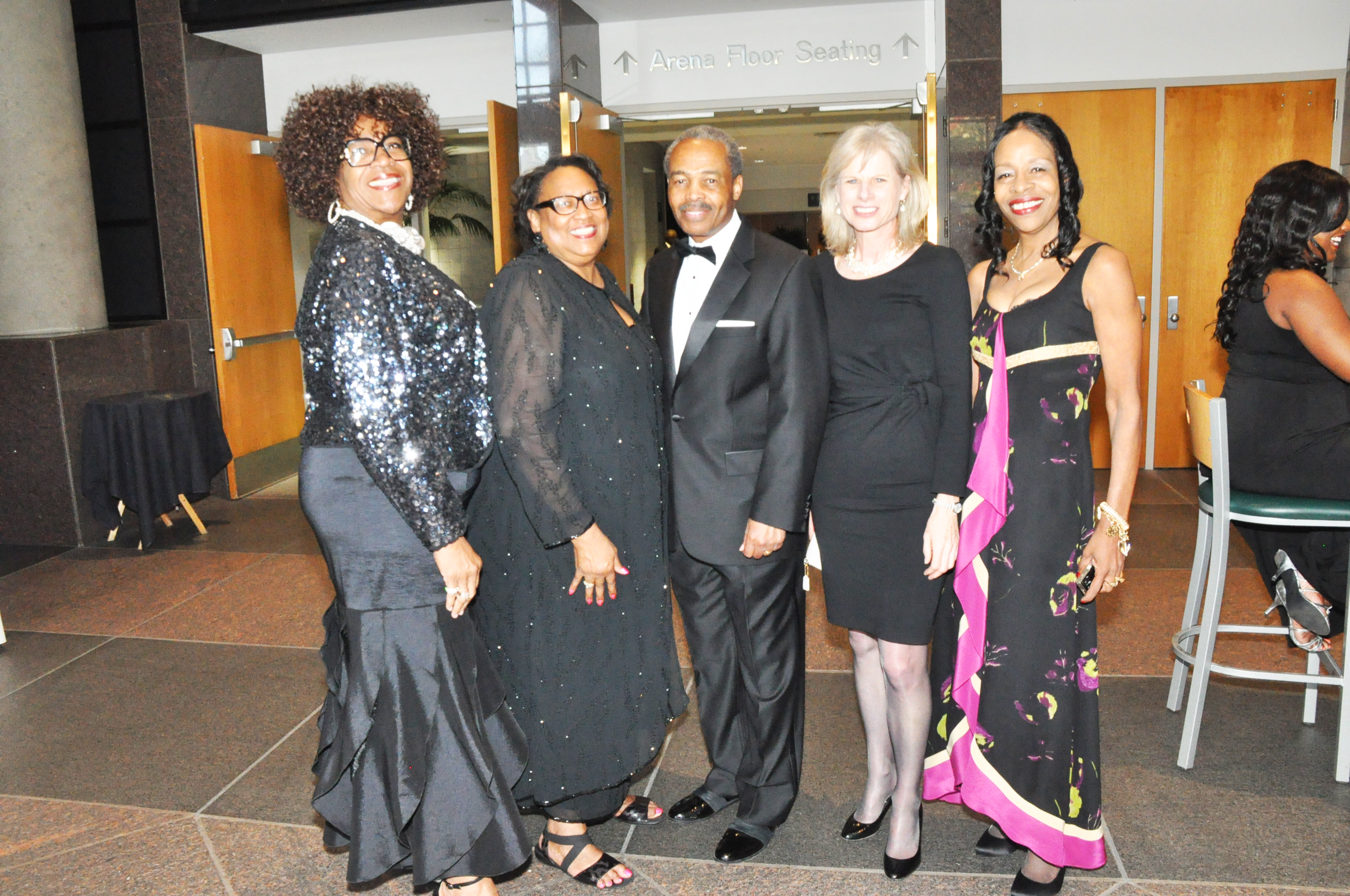 2014 Black & White Ball brings in $307,000 in proceeds to support  Milwaukee Urban League programs